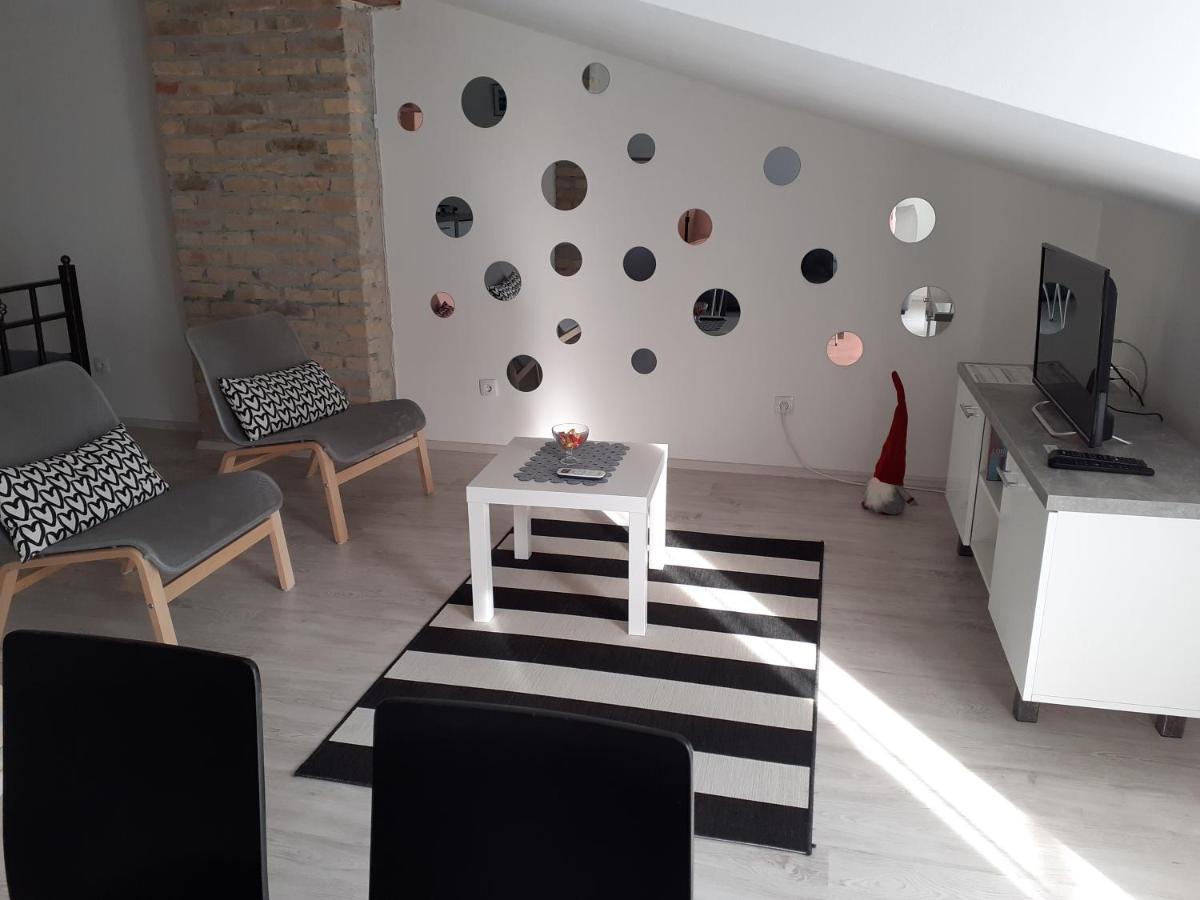 Appartamento Flora Novi Sad Esterno foto